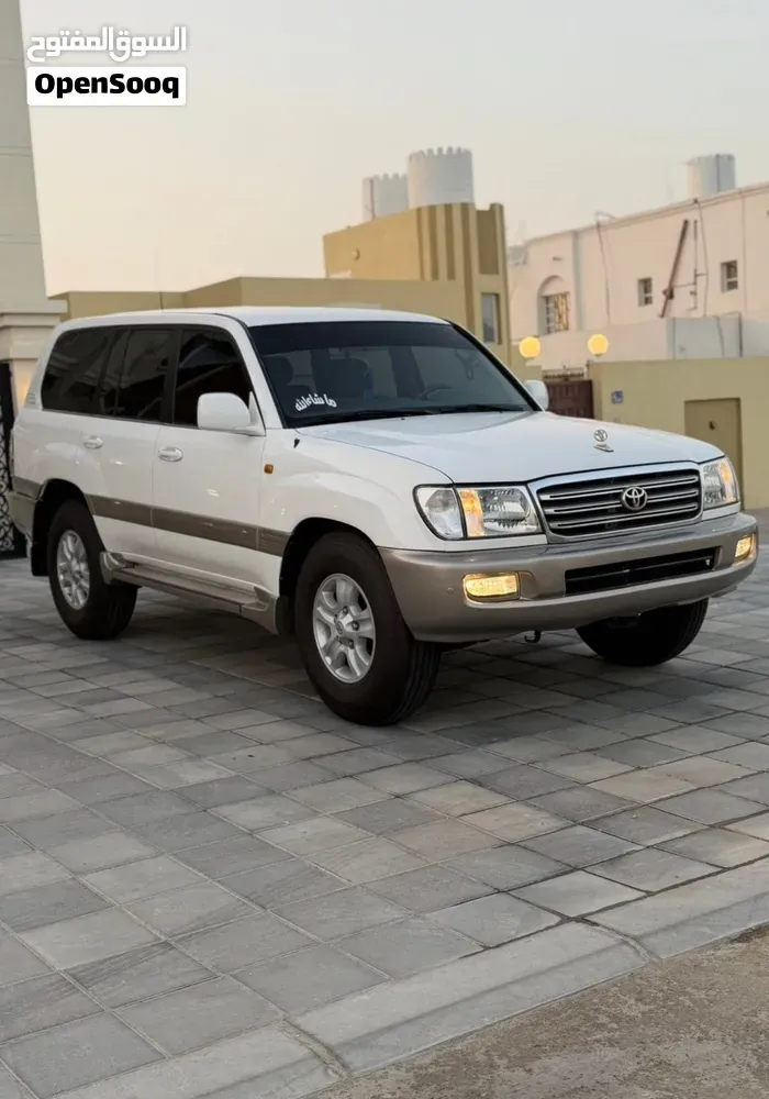 Toyota Land Cruiser 2004 photo 2