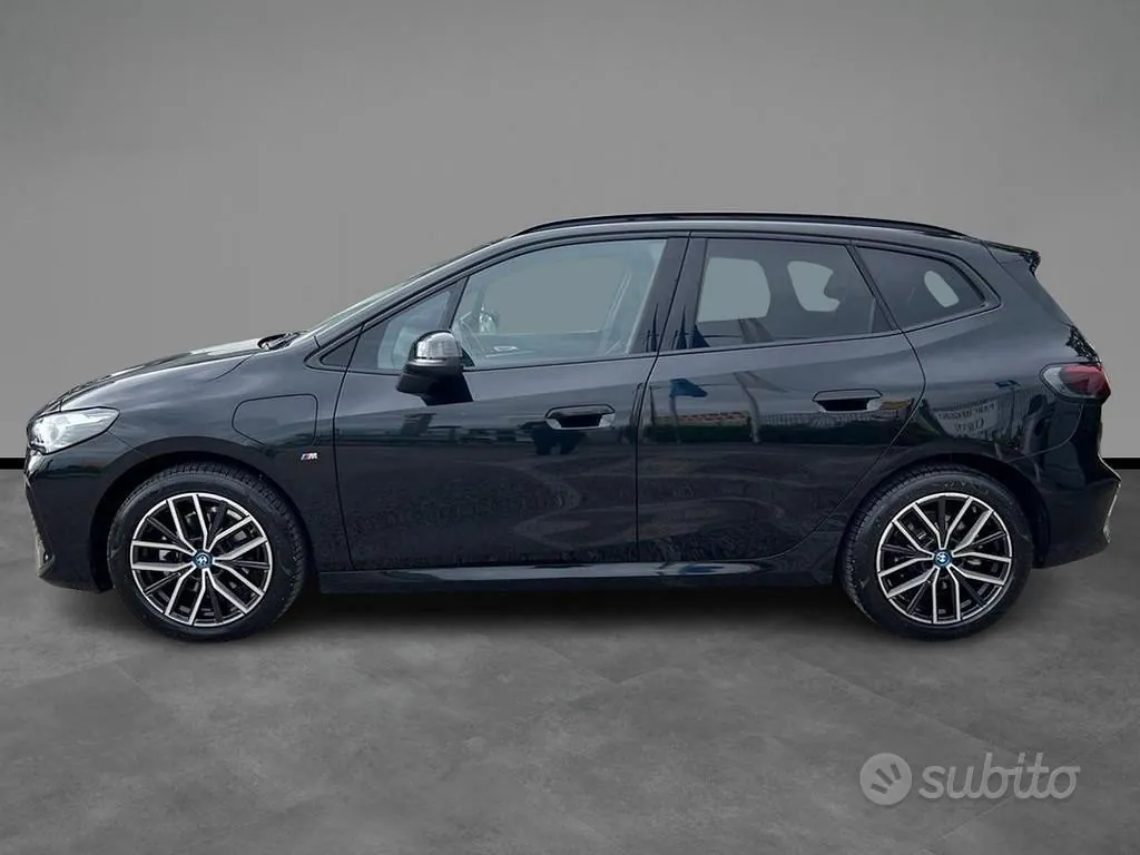 BMW 2 Series Active Tourer 2025 photo 2