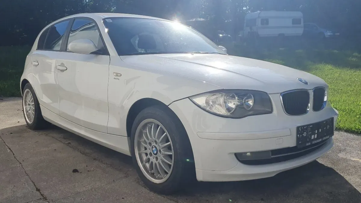 BMW 1 Series 2007 photo 2