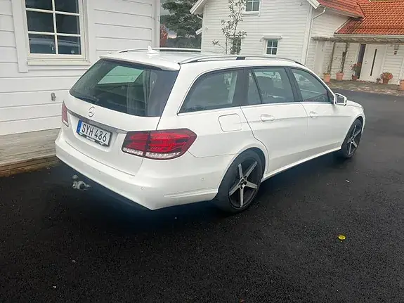 Mercedes-Benz E 220 2014 photo 3