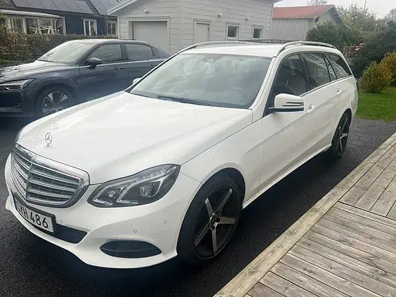 Mercedes-Benz E 220