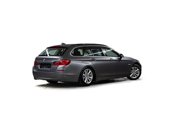 BMW 520D 2012 photo 2