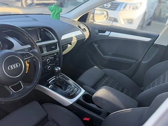 Audi A4 2014 photo 4