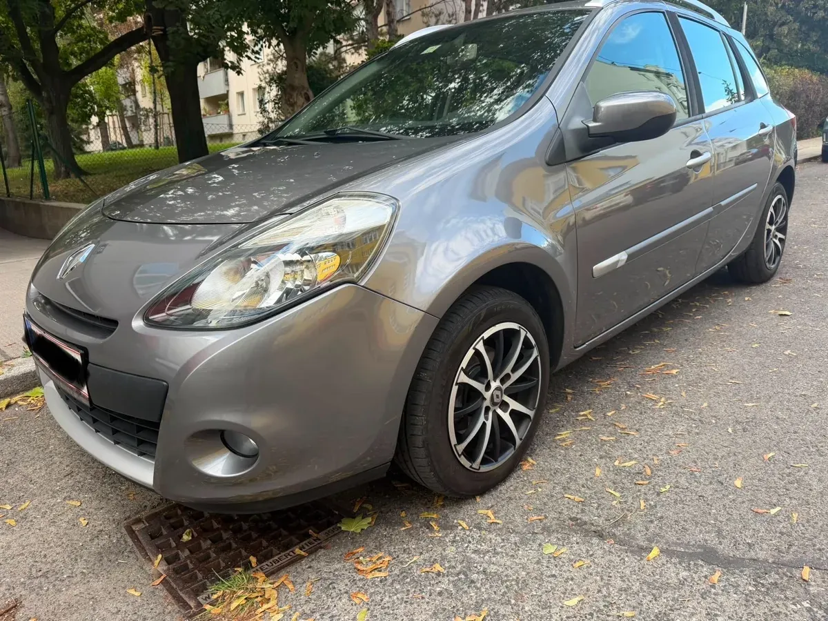 Renault Clio 2011 photo 3