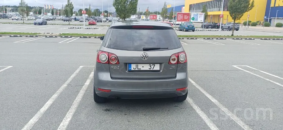 Volkswagen Golf Plus 2012 photo 4