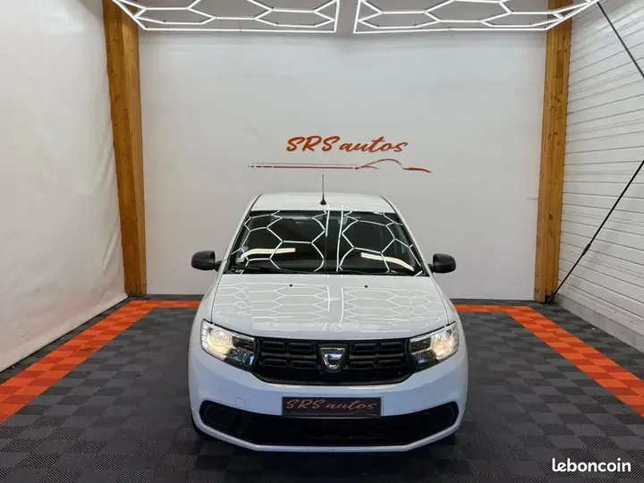 Dacia Sandero 2020 photo 2