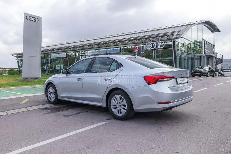 Skoda Octavia 2024 photo 4