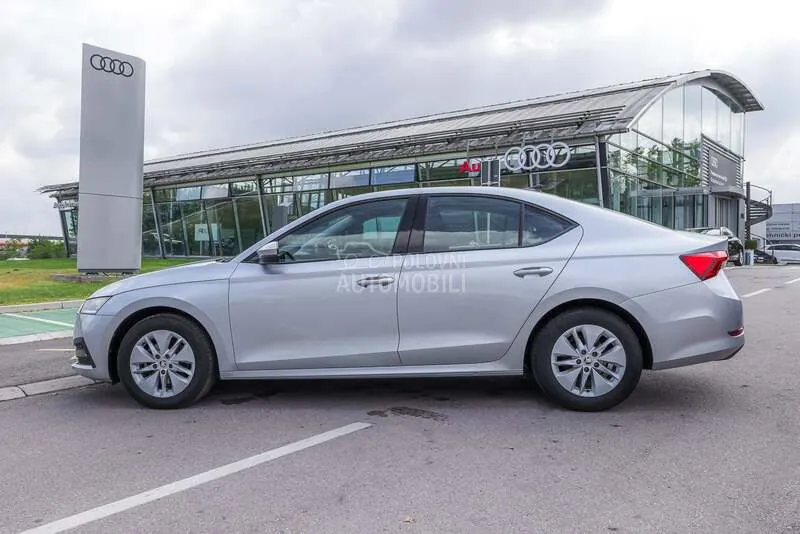 Skoda Octavia 2024 photo 3