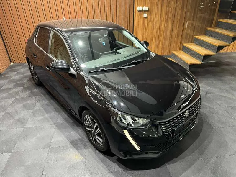 Peugeot 208 2021 photo 3