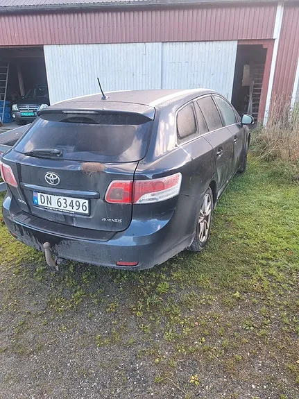 Toyota Avensis 2011 photo 3