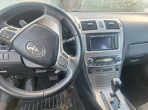 Toyota Avensis 2011 photo 5