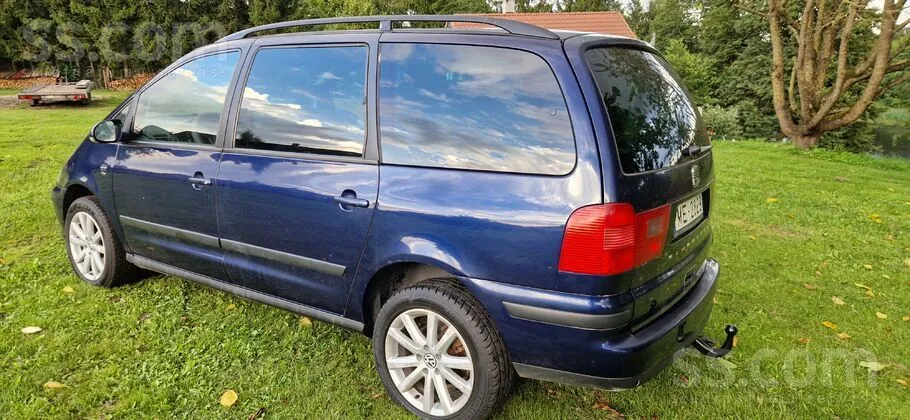 Seat Alhambra 2010 photo 4