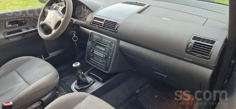 Seat Alhambra 2010 photo 5