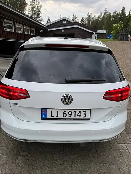 Volkswagen Passat 2018 photo 4