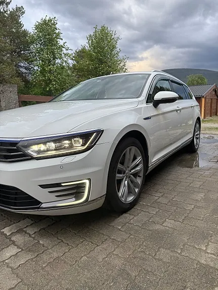 Volkswagen Passat 2018 photo 2