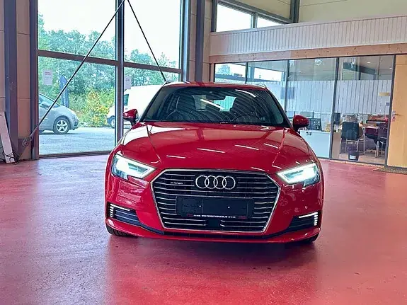 Audi A3 2018 photo 2