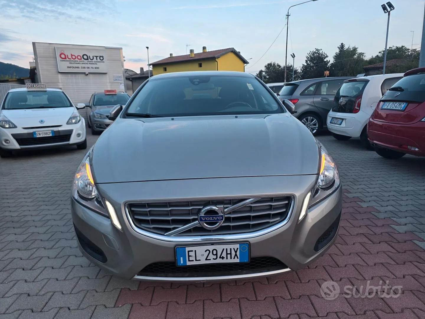 Volvo V60 2012 photo 2