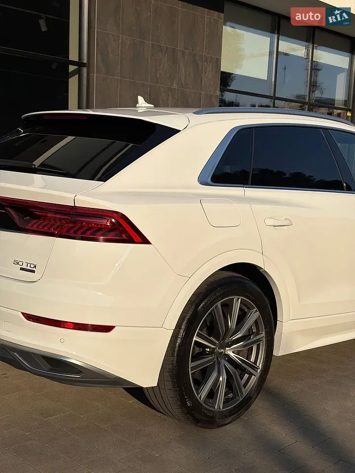 Audi Q8 2020 photo 4