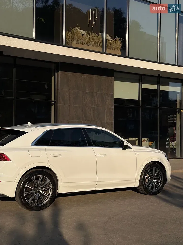 Audi Q8 2020 photo 3