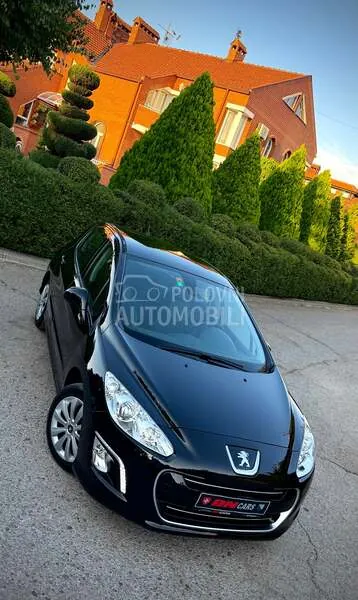 Peugeot 308 2012 photo 2