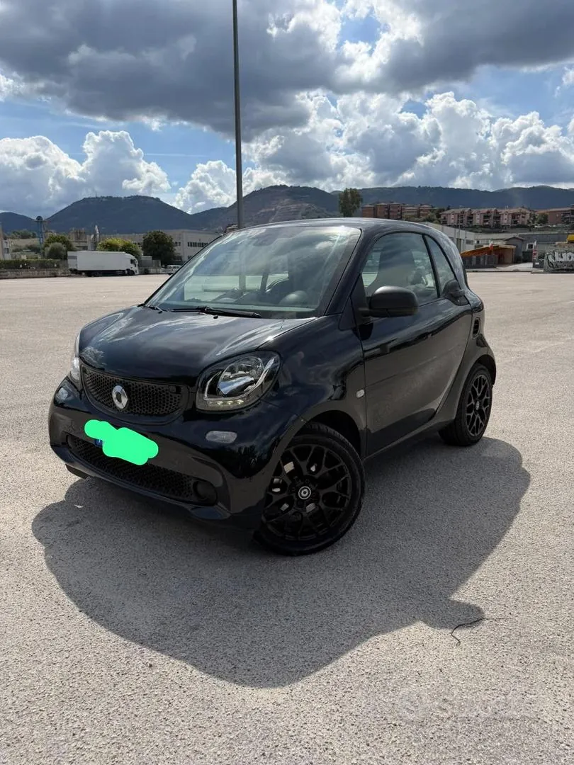 Smart Fortwo 2019 photo 2
