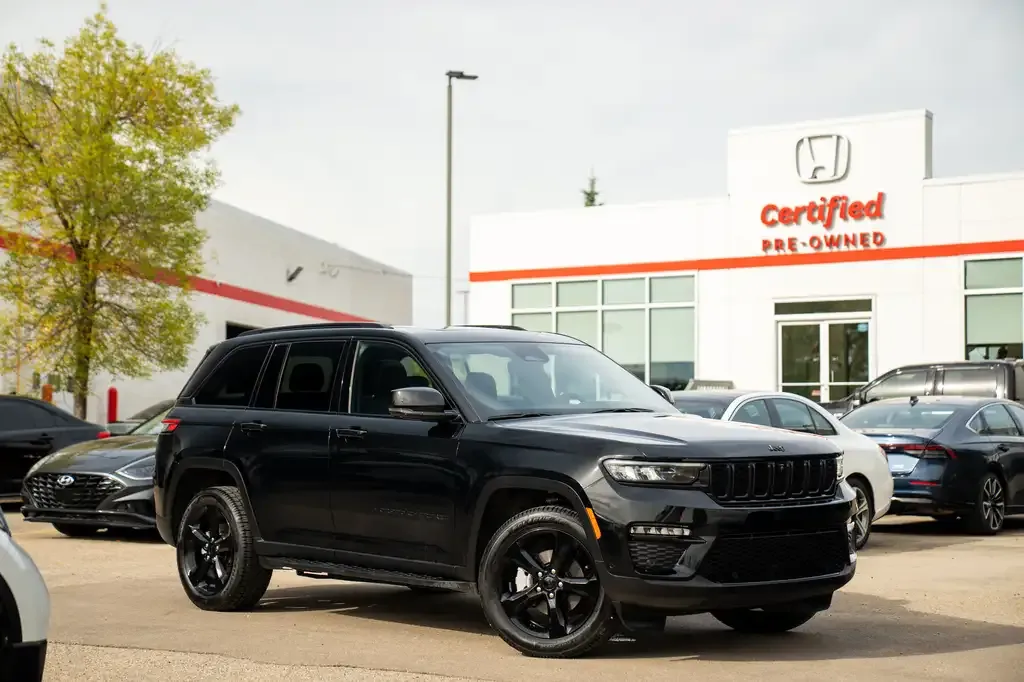 Jeep Grand Cherokee 2024 photo 2