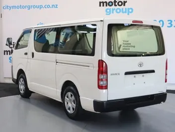 Toyota Hiace 2019 photo 3