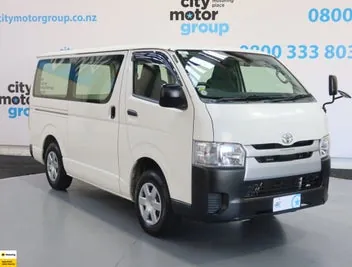 Toyota Hiace 2019 photo 2
