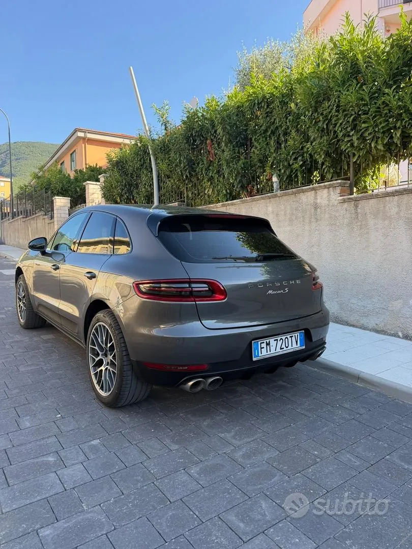 Porsche Macan 2018 photo 2