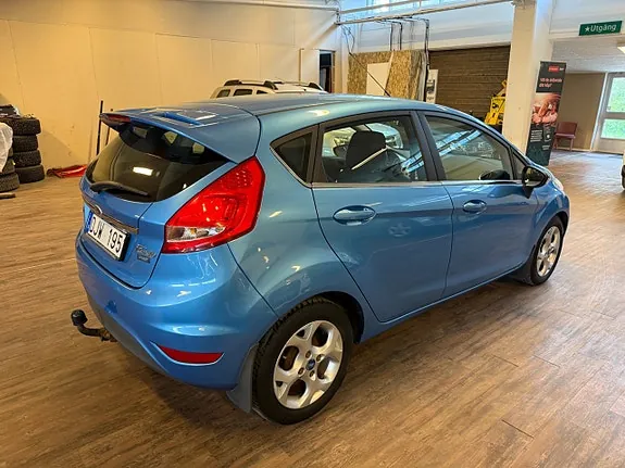 Ford Fiesta 2011 photo 3