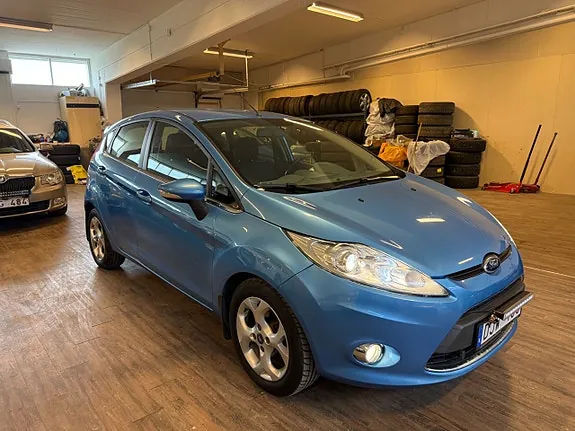 Ford Fiesta 2011 photo 4