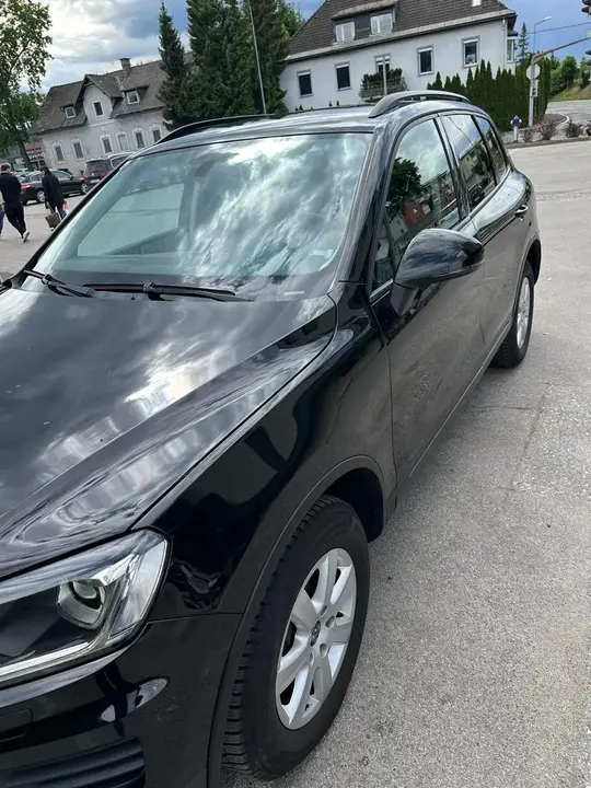 Volkswagen Touareg 2015 photo 2