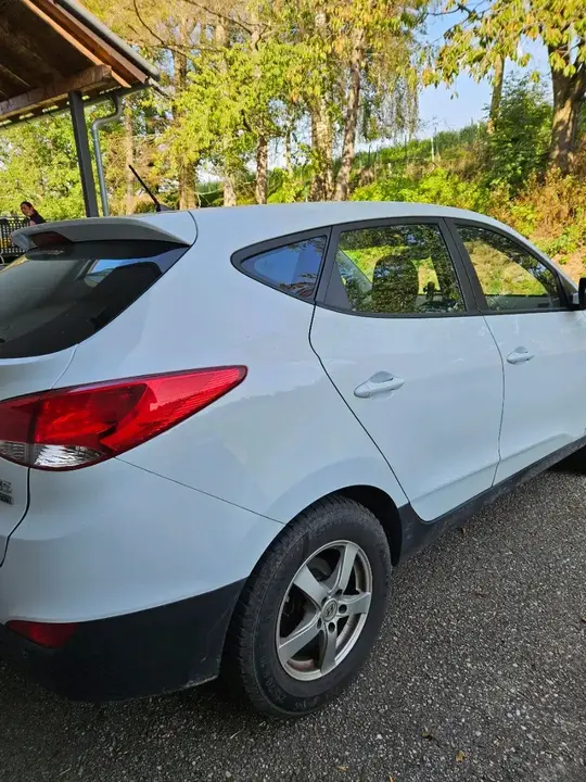 Hyundai Ix35 2011 photo 2
