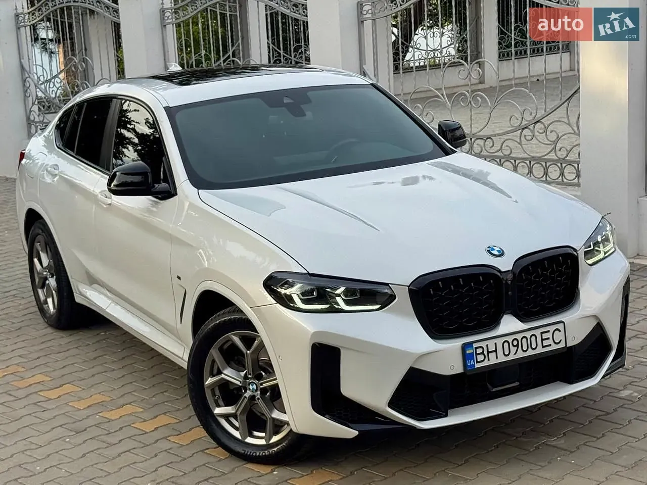 BMW X4 2022 photo 3