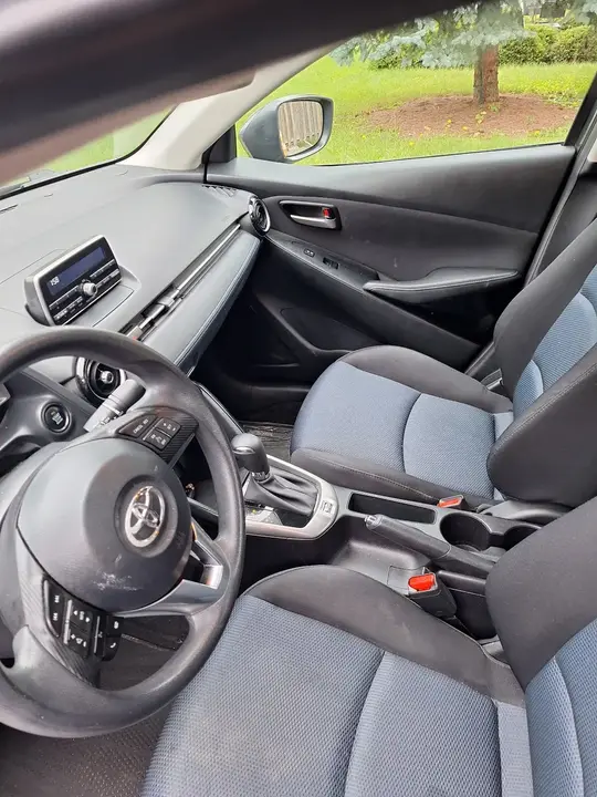 Toyota Yaris 2017 photo 5