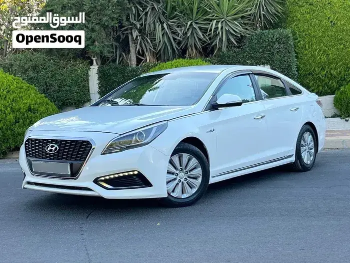 Hyundai Sonata 2017 photo 2