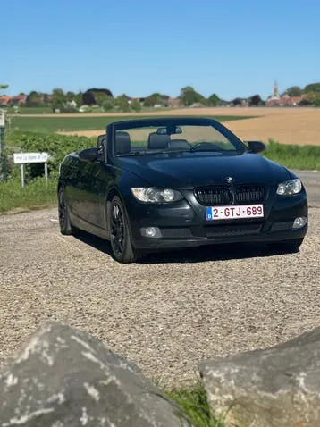 BMW 320I