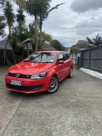 Volkswagen Polo 2012 photo 2
