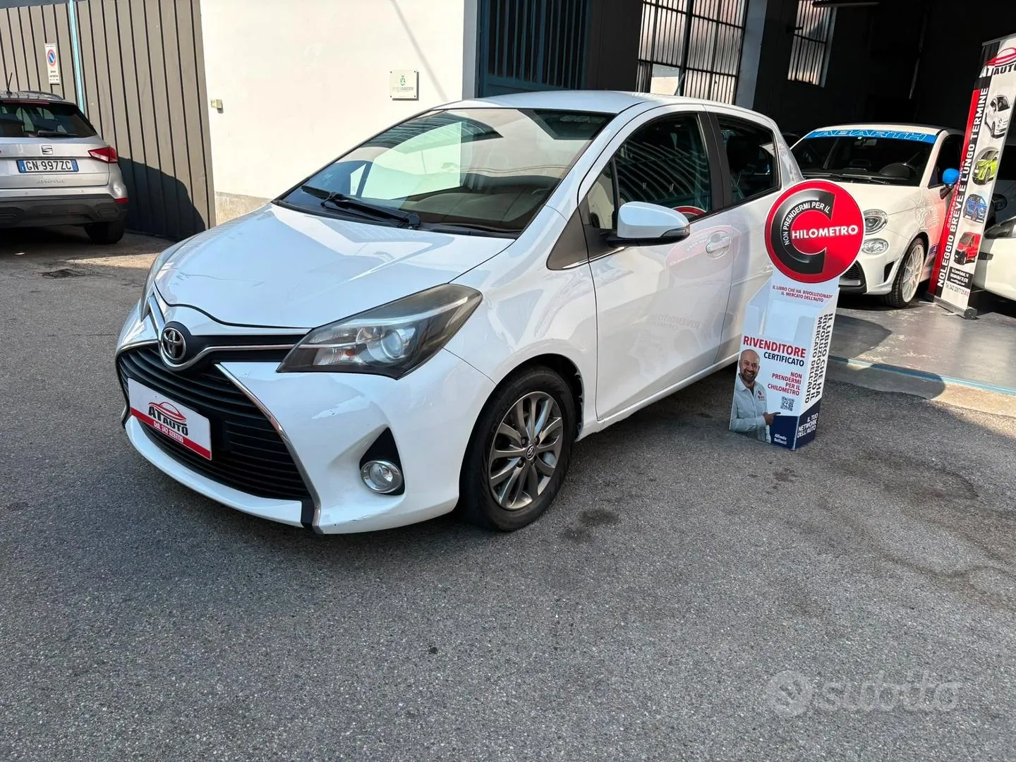Toyota Yaris 2017 photo 2
