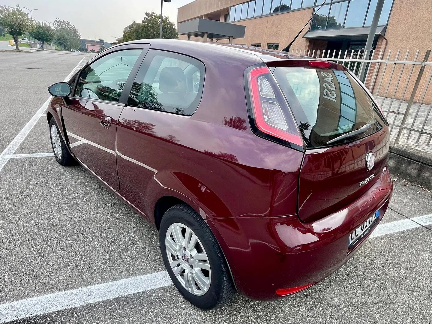 Fiat Punto 2012 photo 3