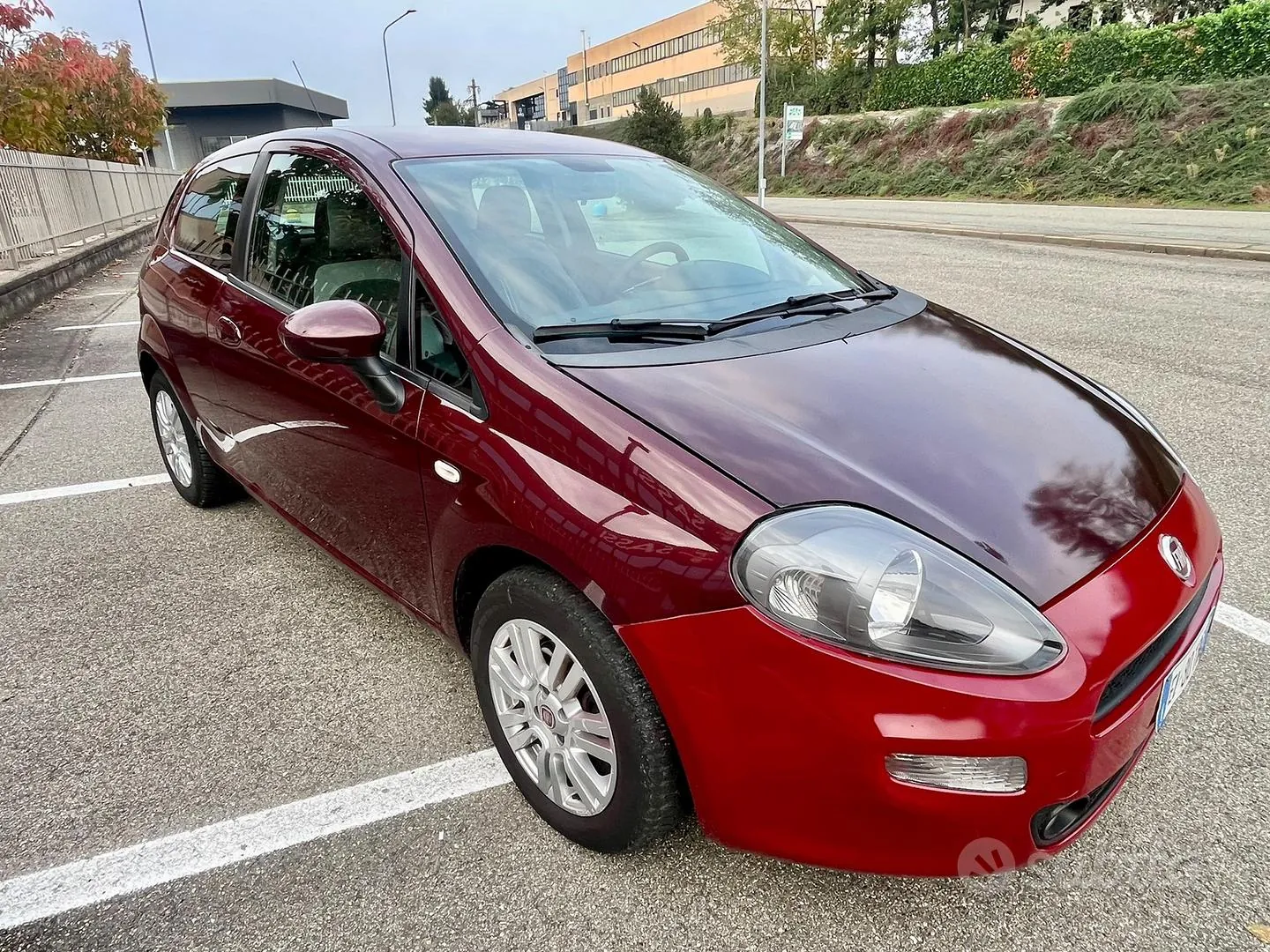Fiat Punto 2012 photo 2