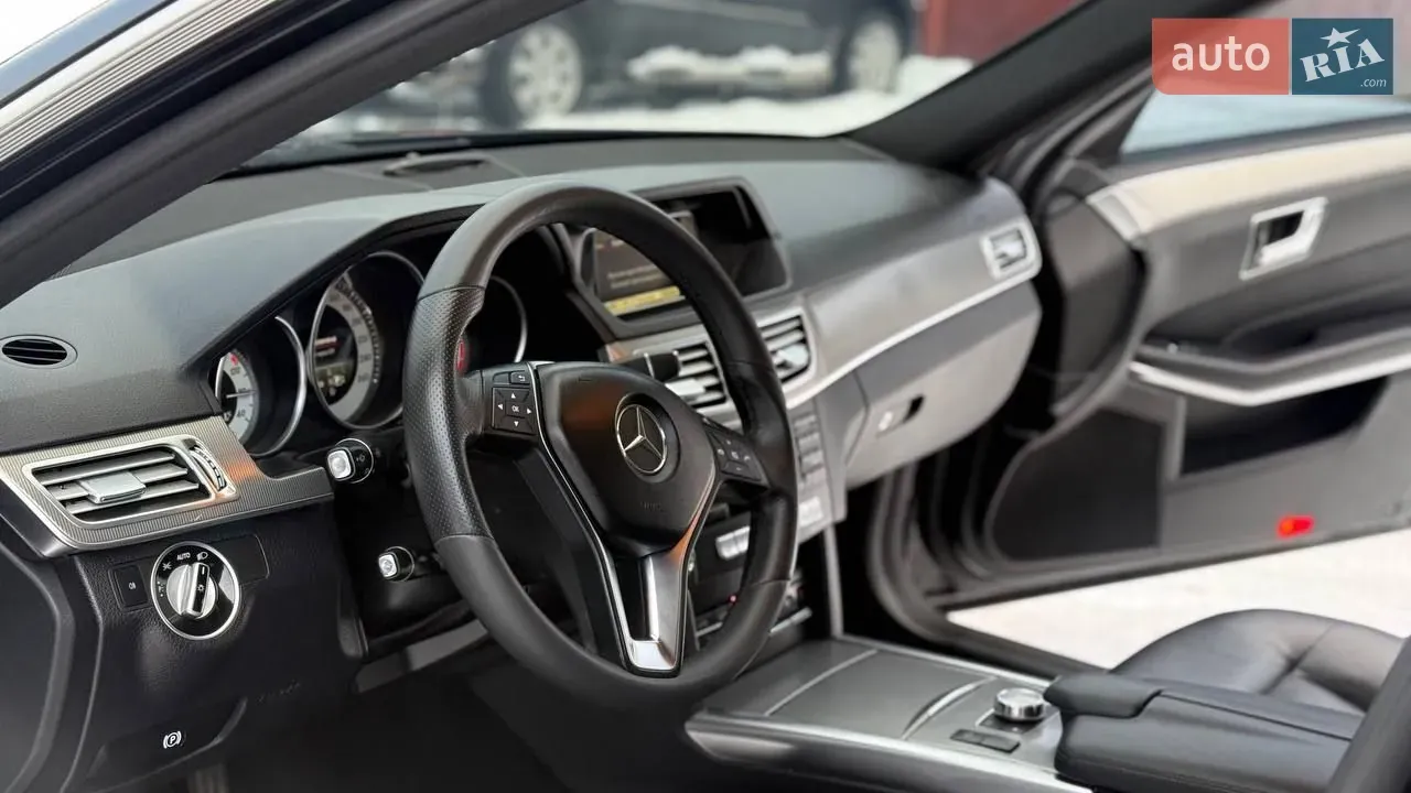 Mercedes-Benz E-Class 2014 photo 3