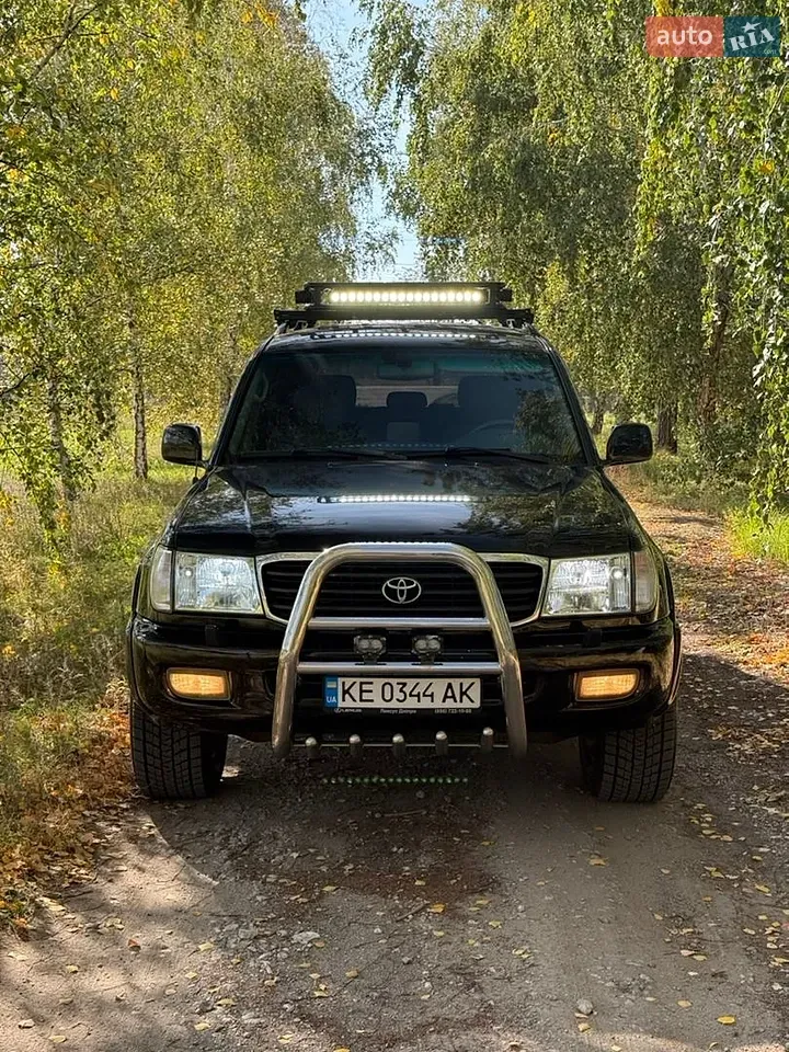 Toyota Land Cruiser 2002 photo 3