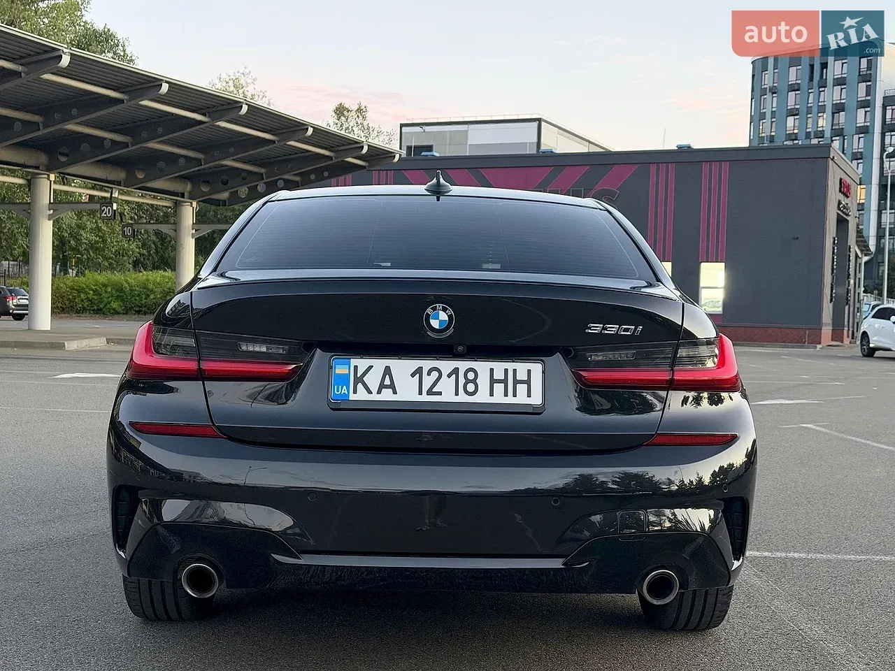 BMW 3 Series 2019 photo 5