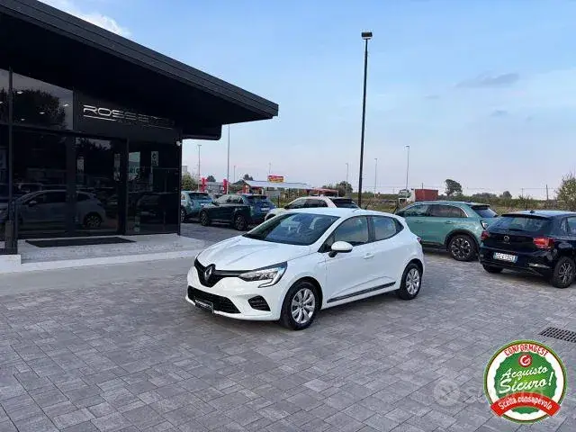 Renault Clio 2021 photo 2