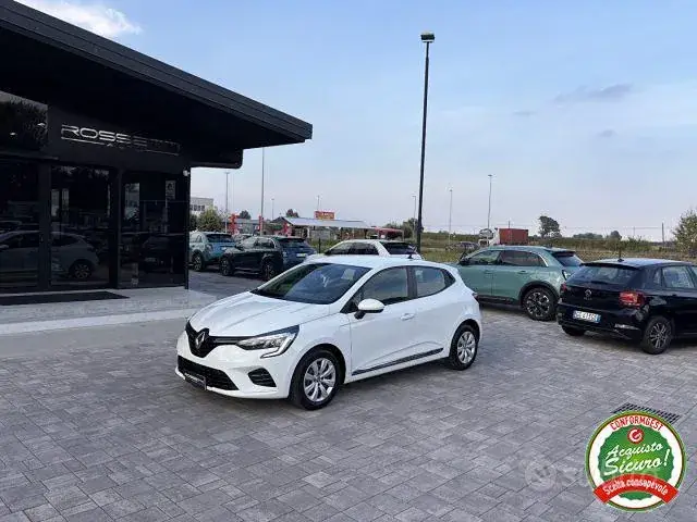 Renault Clio 2021 photo 3