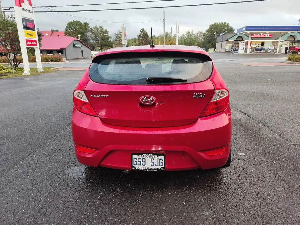 Hyundai Accent 2014 photo 4