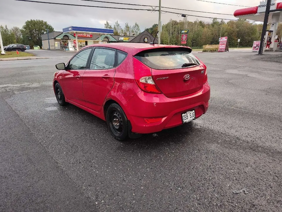 Hyundai Accent 2014 photo 3