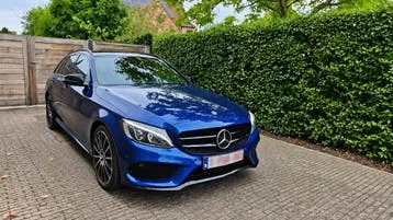Mercedes-Benz C400