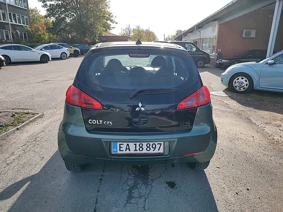 Mitsubishi Colt 2006 photo 5